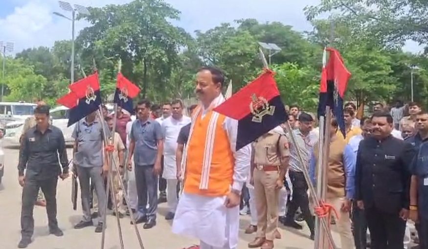 अमेठी में डिप्टी सीएम केशव प्रसाद मौर्य ने तीन नए छात्रावासों का किया उद्घाटन