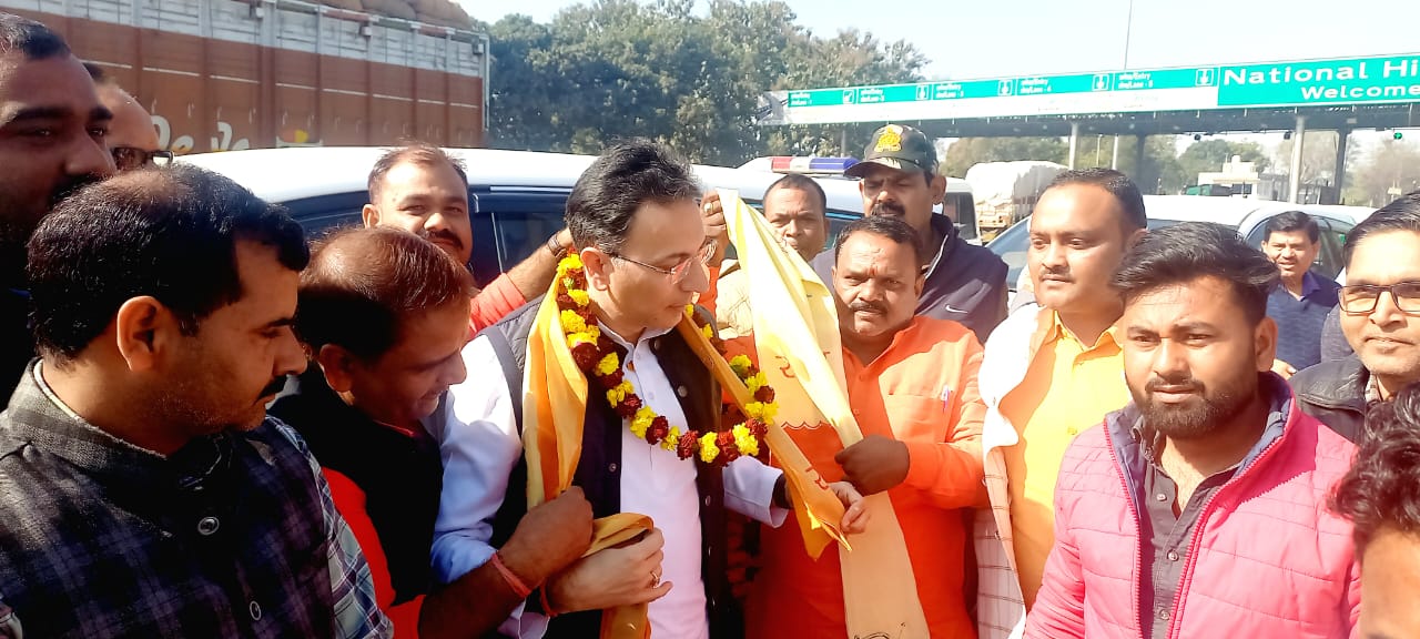सोहावल: लोक निर्माण मंत्री का रौनाही स्थित तहसीन पुर टोल प्लाजा पर हुआ स्वागत