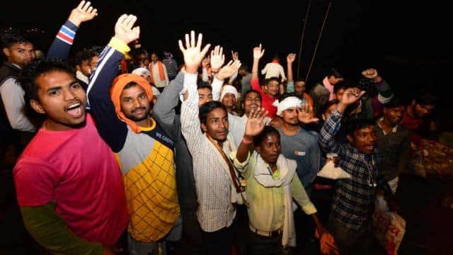 वाराणसी: परिक्रमा की तैयारी में जुटे शिवभक्त,शुक्रवार देर शाम से शुरू होगी यात्रा
