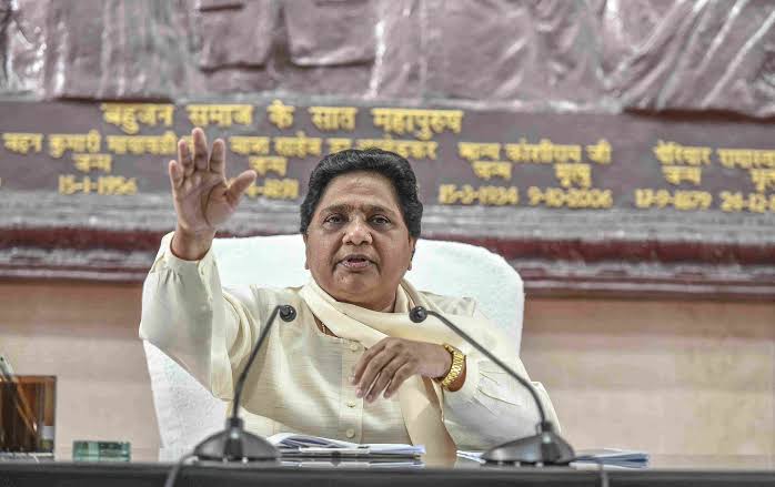 बसपा के तीन सांसदों ने दिखाए बागी तेवर, क्या मायावती उठाएंगी सख्त कदम