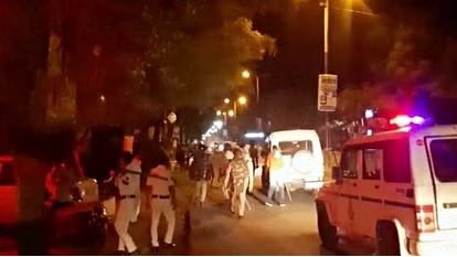 मध्य-प्रदेश : खंडवा में अपहरण को लेकर विरोध प्रदर्शन, गुस्साए लोगों ने किया पथराव