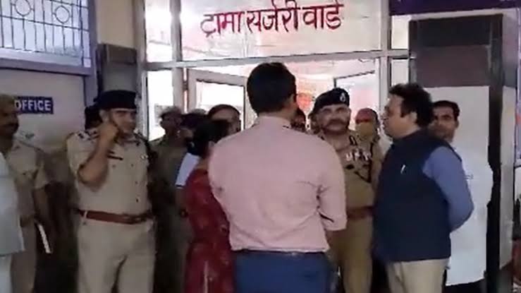 महिला कांस्टेबल सुमित्रा पटेल मामला:सरयू एक्सप्रेस ट्रेन में महिला कांस्टेबल के साथ हुई दरिंदगी का पुलिस ने लिया बदला, आरोपियों का किया एनकाउंटर
