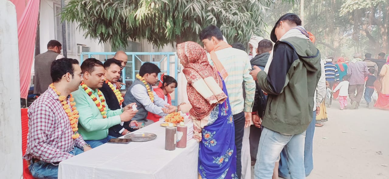 14 कोसी परिक्रमा में शिविर लगाकर की गई श्रद्धालुओं की सेवा