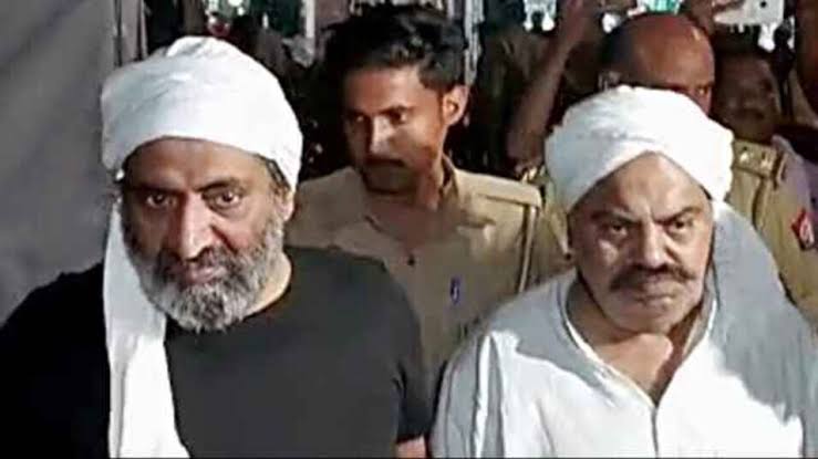 अतीक-अशरफ अहमद हत्याकांड: न्यायिक आयोग ने पुलिस को दी क्लीन चिट